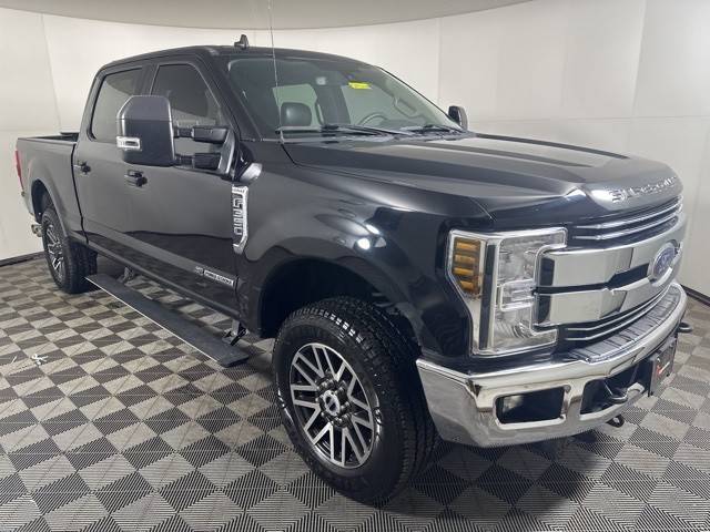 2019 Ford F-350 Super Duty LARIAT 4WD photo