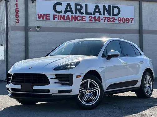 2019 Porsche Macan  AWD photo