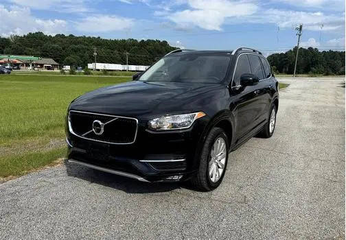 2016 Volvo XC90 T6 Momentum AWD photo
