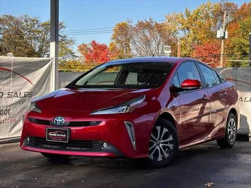 2019 Toyota Prius XLE AWD photo