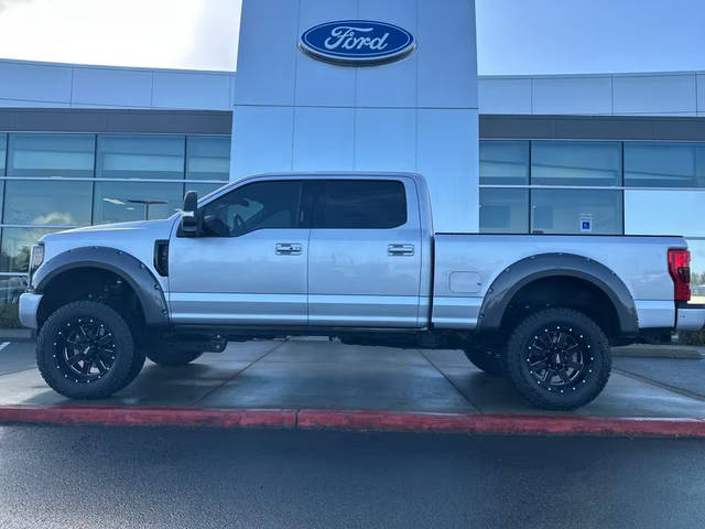 2019 Ford F-250 Super Duty LARIAT 4WD photo