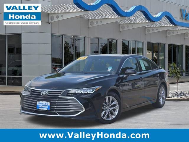 2019 Toyota Avalon XLE FWD photo