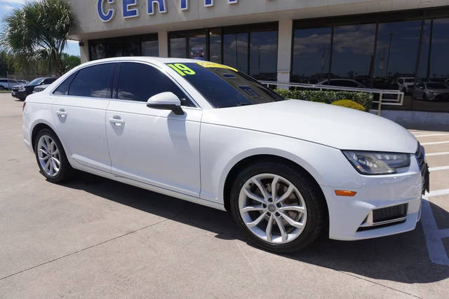 2019 Audi A4 Premium FWD photo