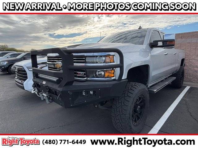 2019 Chevrolet Silverado 2500HD LTZ 4WD photo