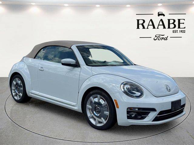 2019 Volkswagen Beetle SE FWD photo