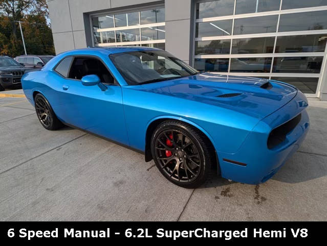 2015 Dodge Challenger SRT Hellcat RWD photo