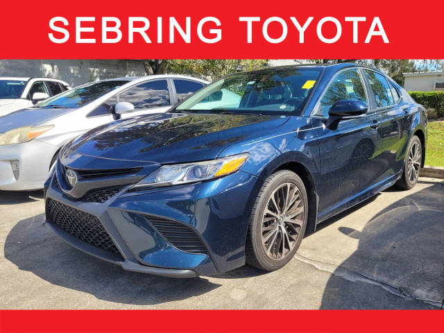 2019 Toyota Camry SE FWD photo