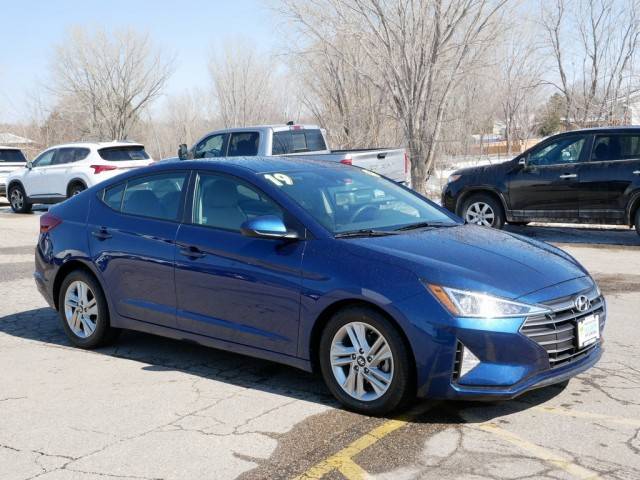 2019 Hyundai Elantra SEL FWD photo