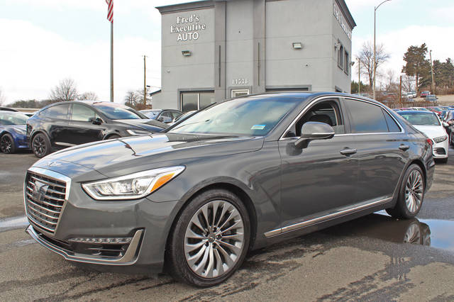 2019 Genesis G90 3.3T Premium RWD photo