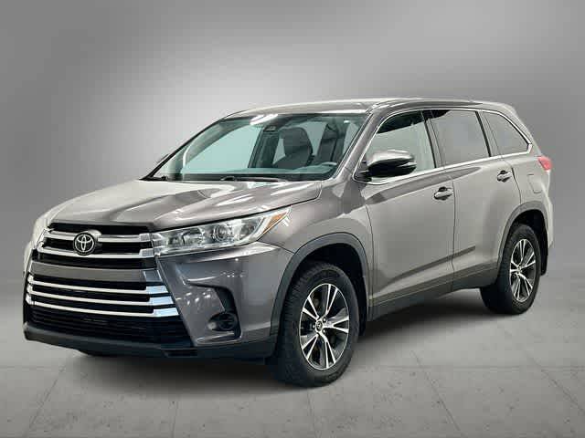 2019 Toyota Highlander LE AWD photo
