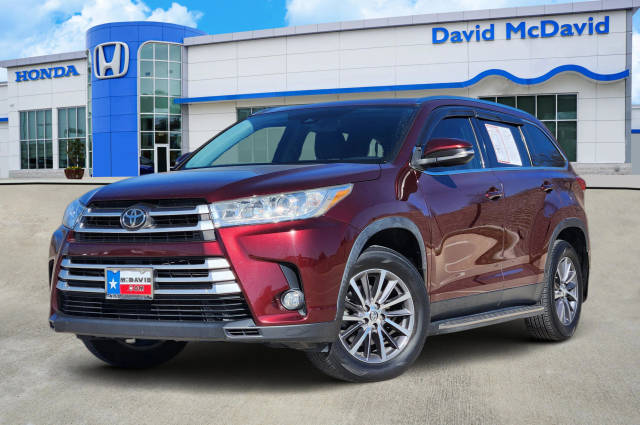 2019 Toyota Highlander XLE FWD photo