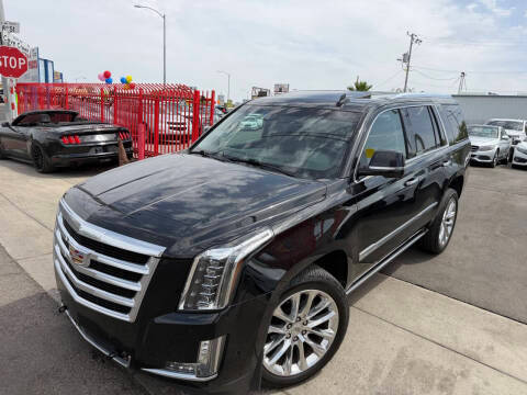 2019 Cadillac Escalade Premium Luxury 4WD photo
