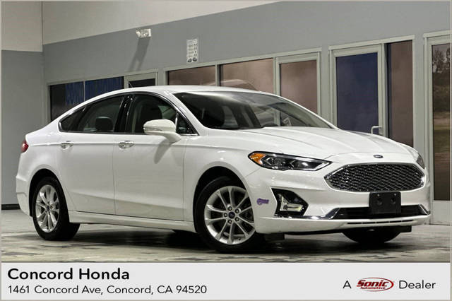 2019 Ford Fusion Energi Titanium FWD photo