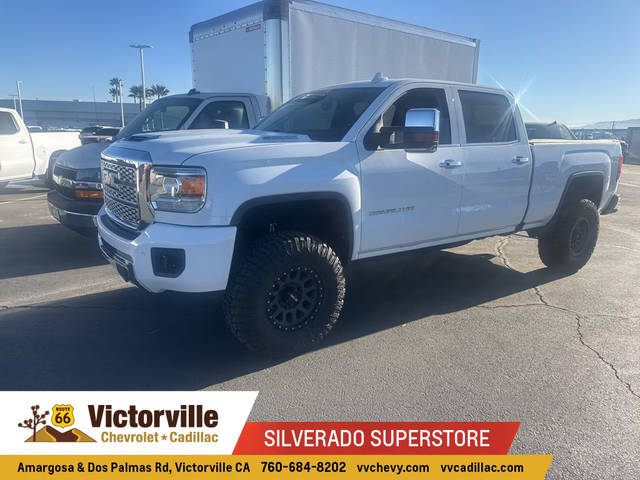 2019 GMC Sierra 2500HD Denali 4WD photo