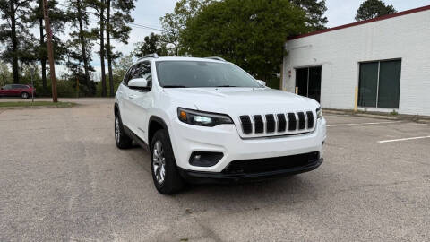 2019 Jeep Cherokee Latitude Plus 4WD photo