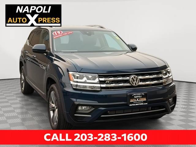 2019 Volkswagen Atlas 3.6L V6 SE w/Technology R-Line AWD photo