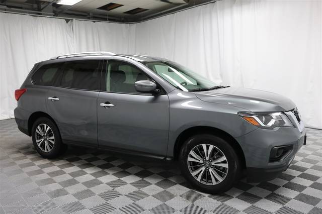 2019 Nissan Pathfinder SV FWD photo