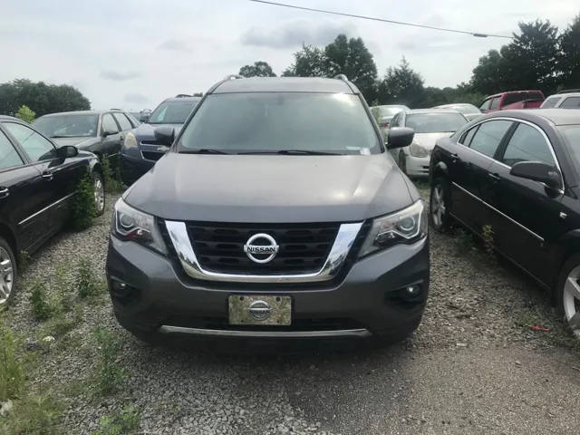 2019 Nissan Pathfinder SV FWD photo