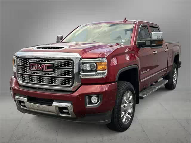 2019 GMC Sierra 2500HD Denali 4WD photo