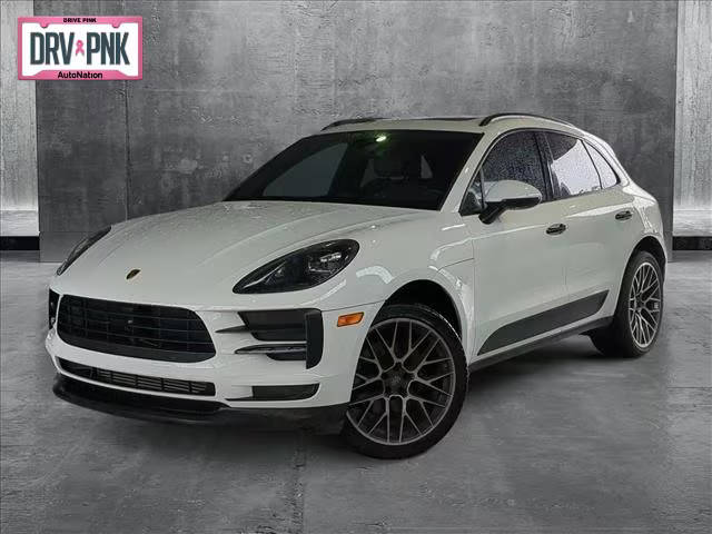 2019 Porsche Macan  AWD photo