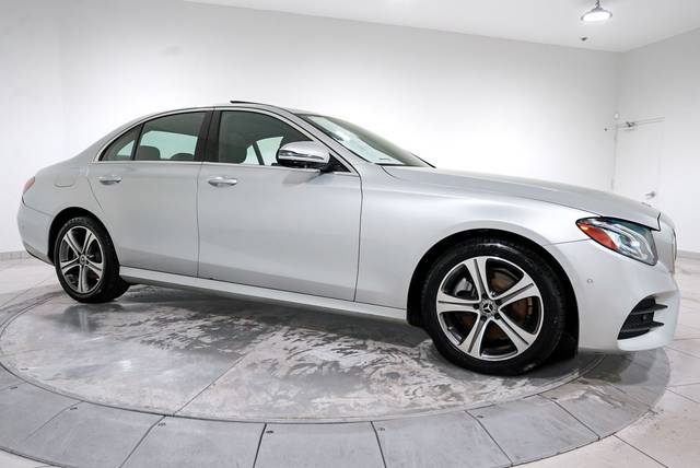 2019 Mercedes-Benz E-Class E 300 AWD photo
