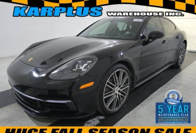 2019 Porsche Panamera  RWD photo