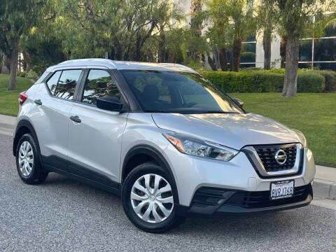 2019 Nissan Kicks S FWD photo