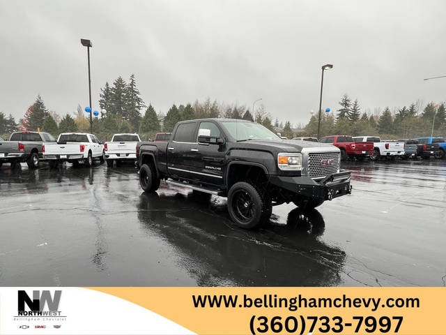 2015 GMC Sierra 3500HD Denali 4WD photo
