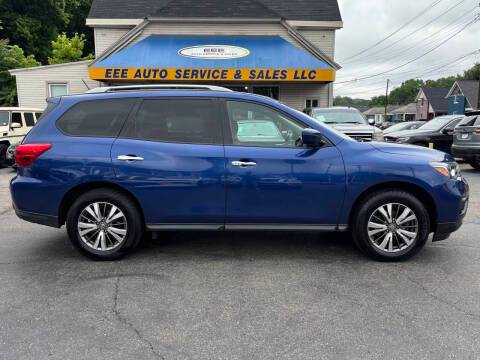 2018 Nissan Pathfinder SV 4WD photo