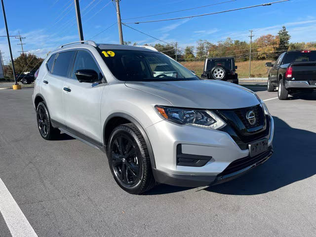 2019 Nissan Rogue SV AWD photo