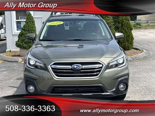 2019 Subaru Outback Touring AWD photo