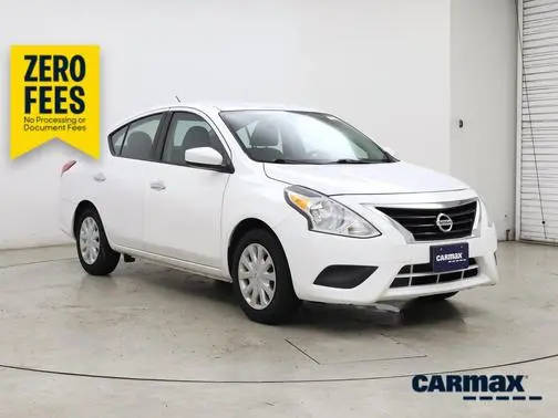 2018 Nissan Versa SV FWD photo