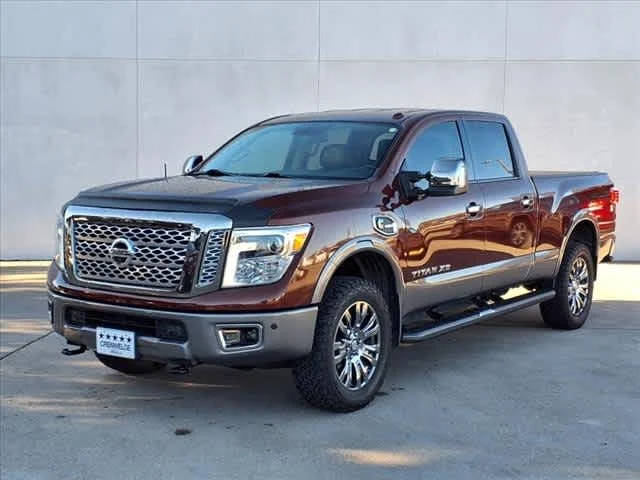 2019 Nissan Titan XD Platinum Reserve 4WD photo
