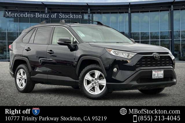 2019 Toyota RAV4 XLE AWD photo