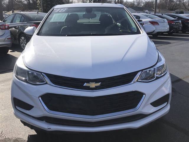 2018 Chevrolet Cruze LS FWD photo