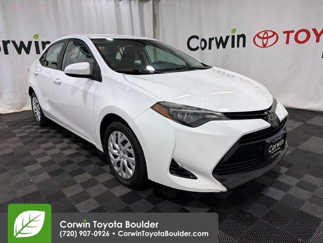 2018 Toyota Corolla LE FWD photo