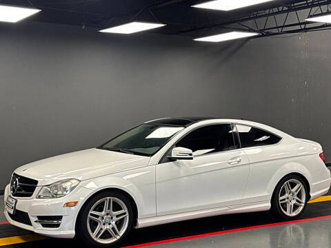 2015 Mercedes-Benz C-Class C 250 RWD photo
