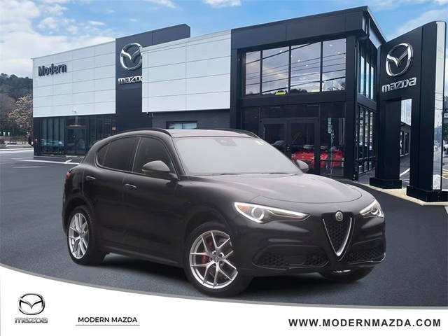 2019 Alfa Romeo Stelvio Ti Sport AWD photo