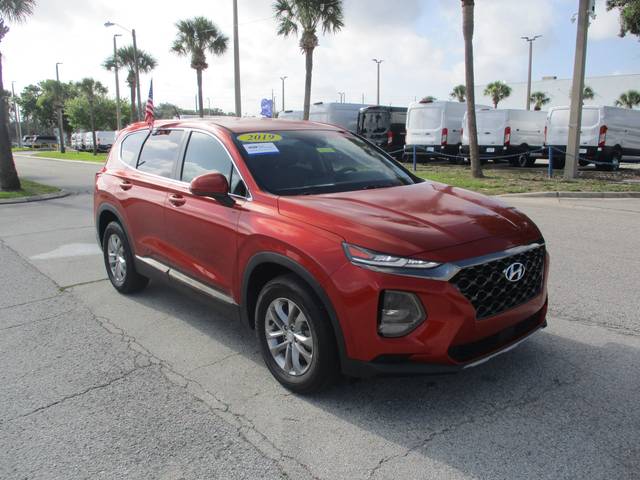2019 Hyundai Santa Fe SE FWD photo