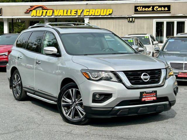 2019 Nissan Pathfinder Platinum 4WD photo