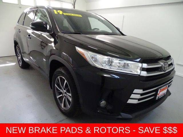 2019 Toyota Highlander XLE AWD photo