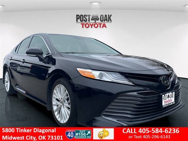 2019 Toyota Camry XLE FWD photo