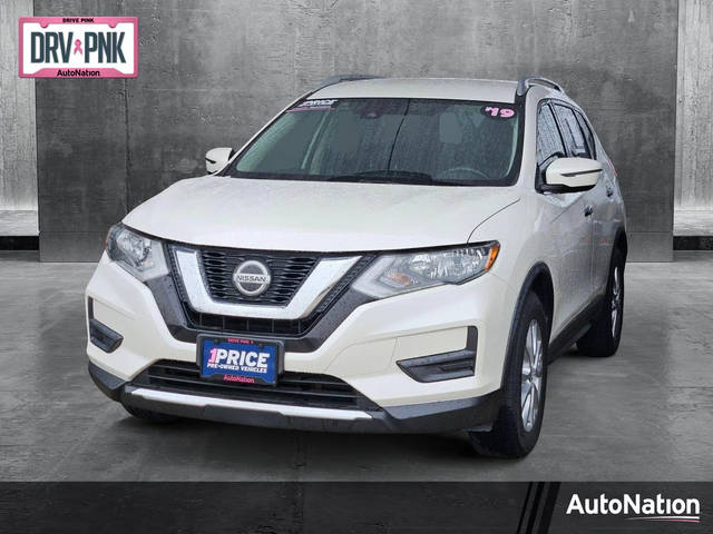 2019 Nissan Rogue SV FWD photo