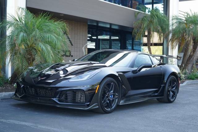 2019 Chevrolet Corvette ZR1 3ZR RWD photo