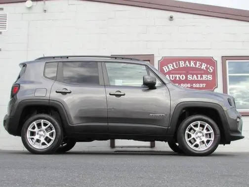 2019 Jeep Renegade Latitude 4WD photo