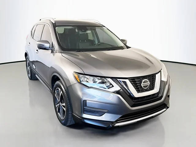 2019 Nissan Rogue SV FWD photo