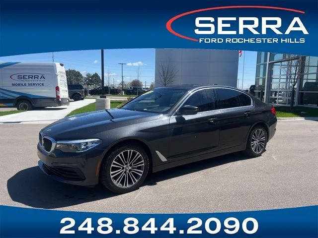2019 BMW 5 Series 530i xDrive AWD photo