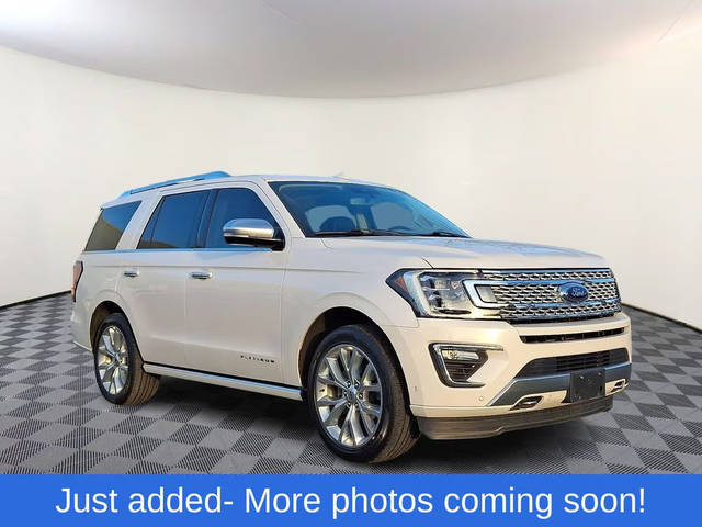 2019 Ford Expedition Platinum 4WD photo