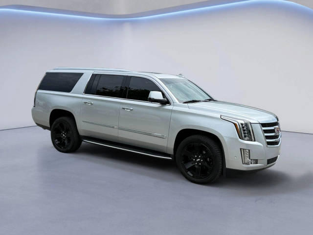 2019 Cadillac Escalade ESV Premium Luxury 4WD photo