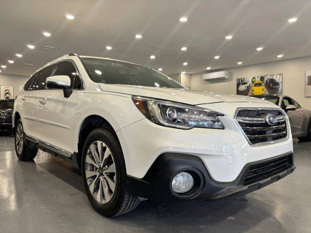 2019 Subaru Outback Touring AWD photo